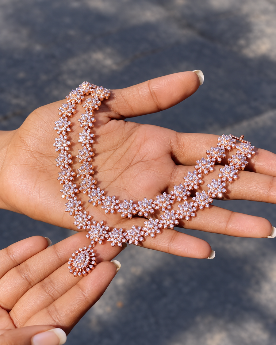 Glora diamond necklace