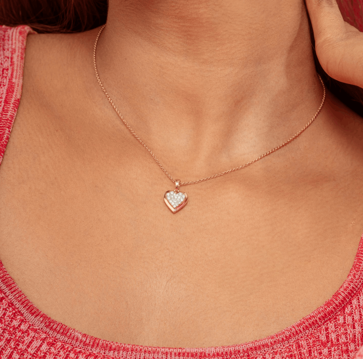 Amor lab created diamond pendant