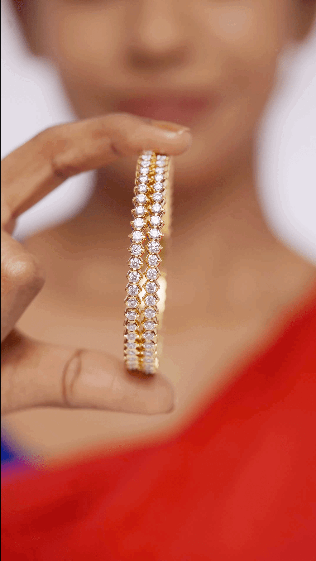 Varnam Closed Setting Bangle