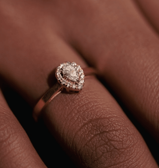 Minimal Pear Halo ring