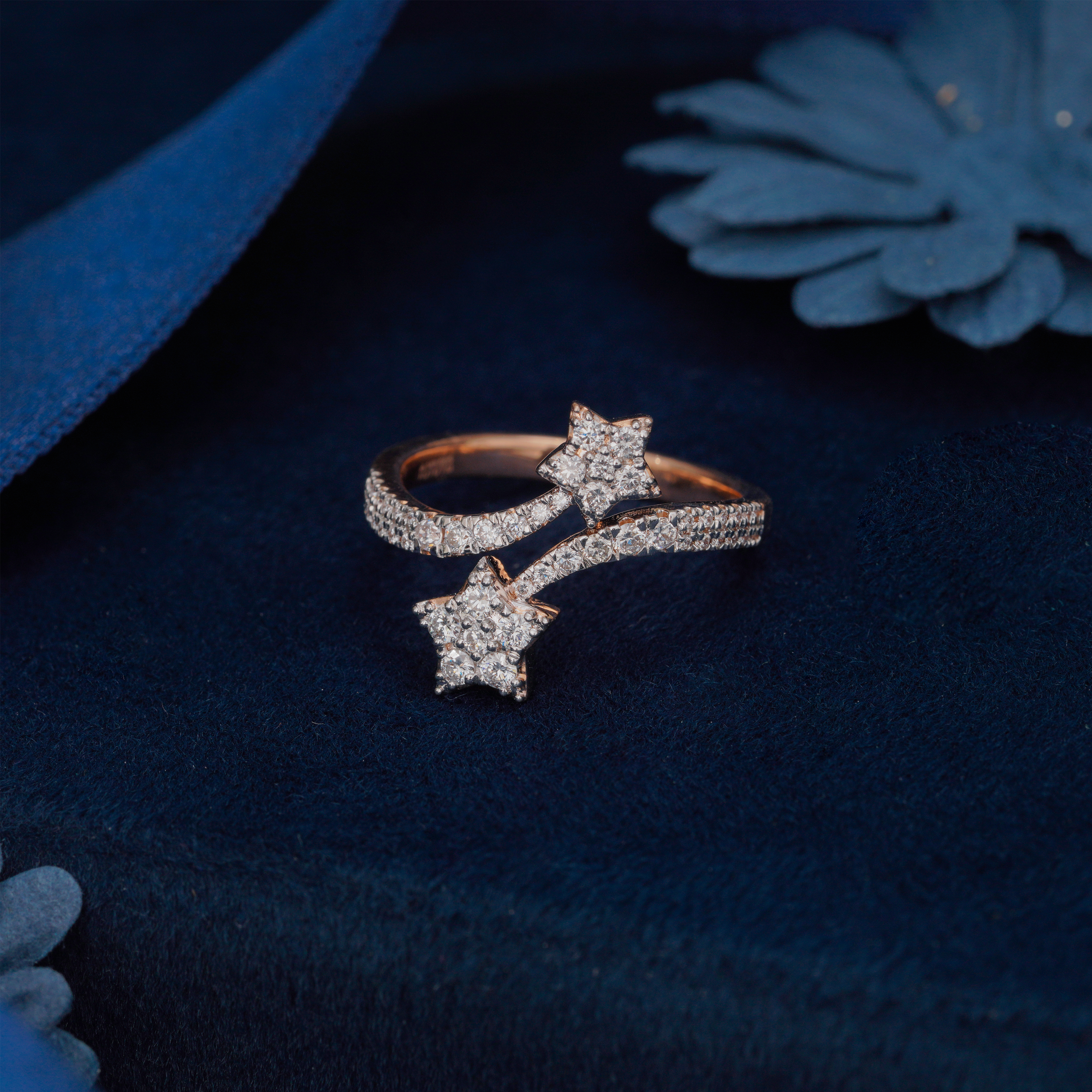 Astraea two star lab diamond ring in 18k yellow gold with celestial design