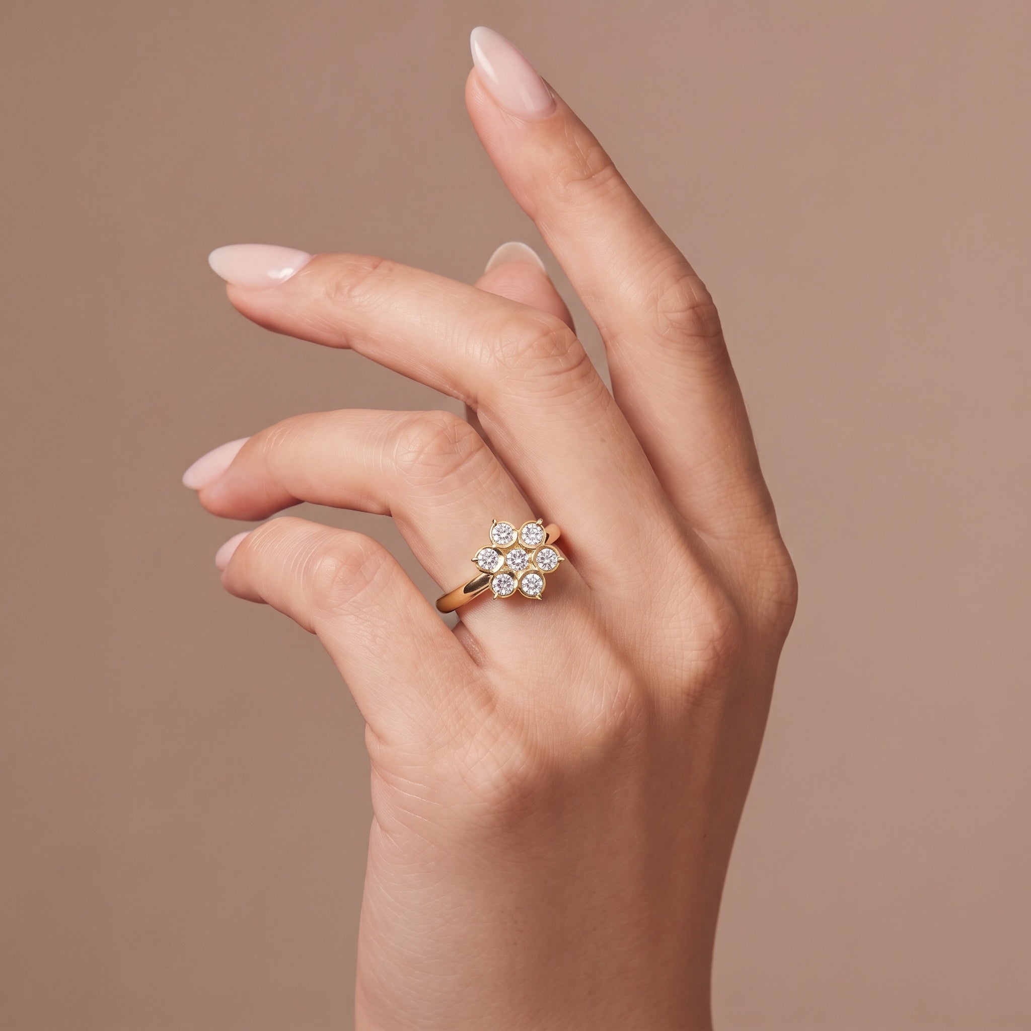 7 Kallu Closed Setting Lab Grown Diamond Ring