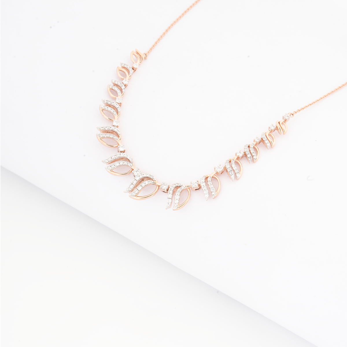 Leaf Motif Diamond Pendant Necklace – product image 3