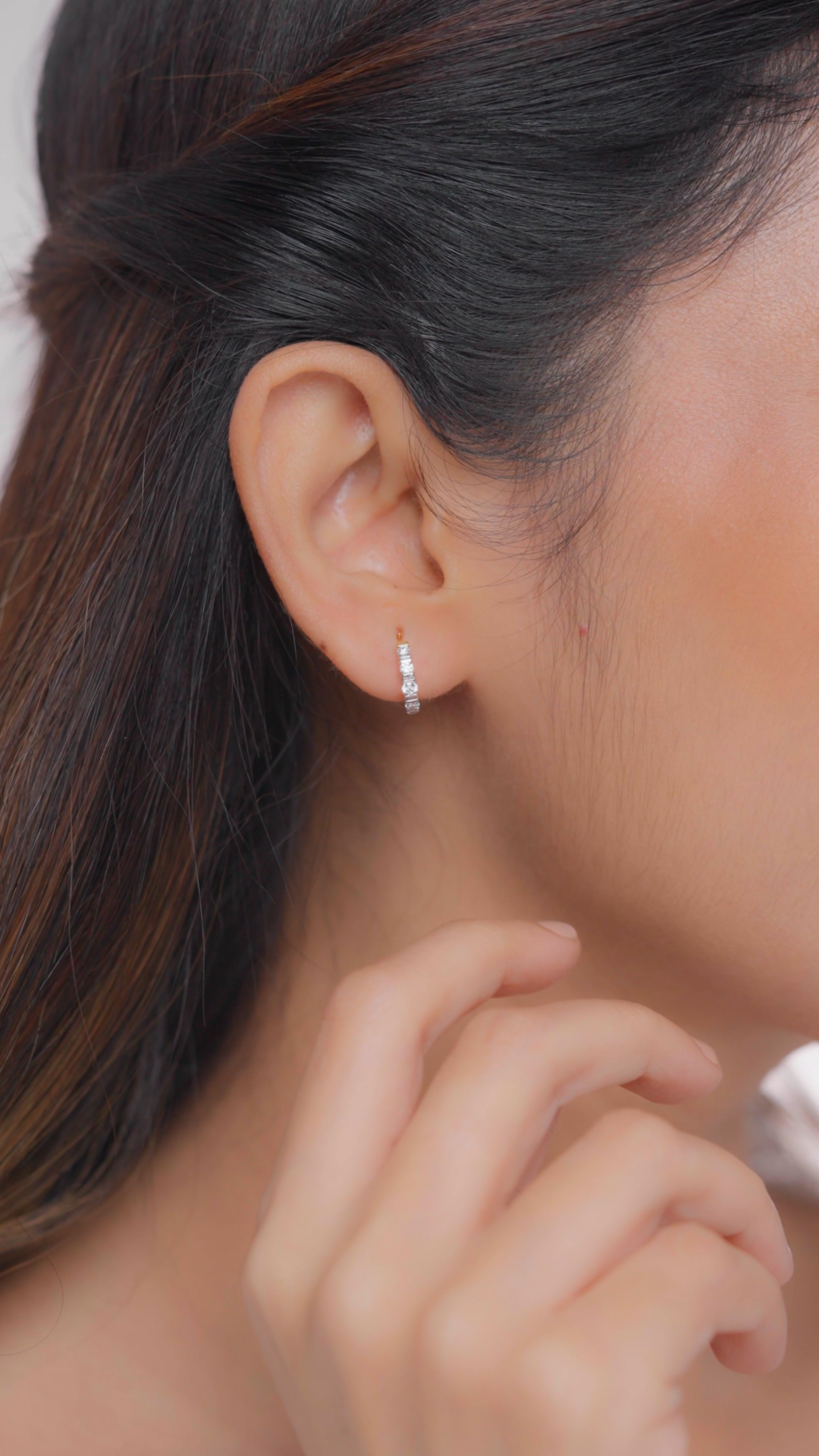 Rhea Diamond Earring