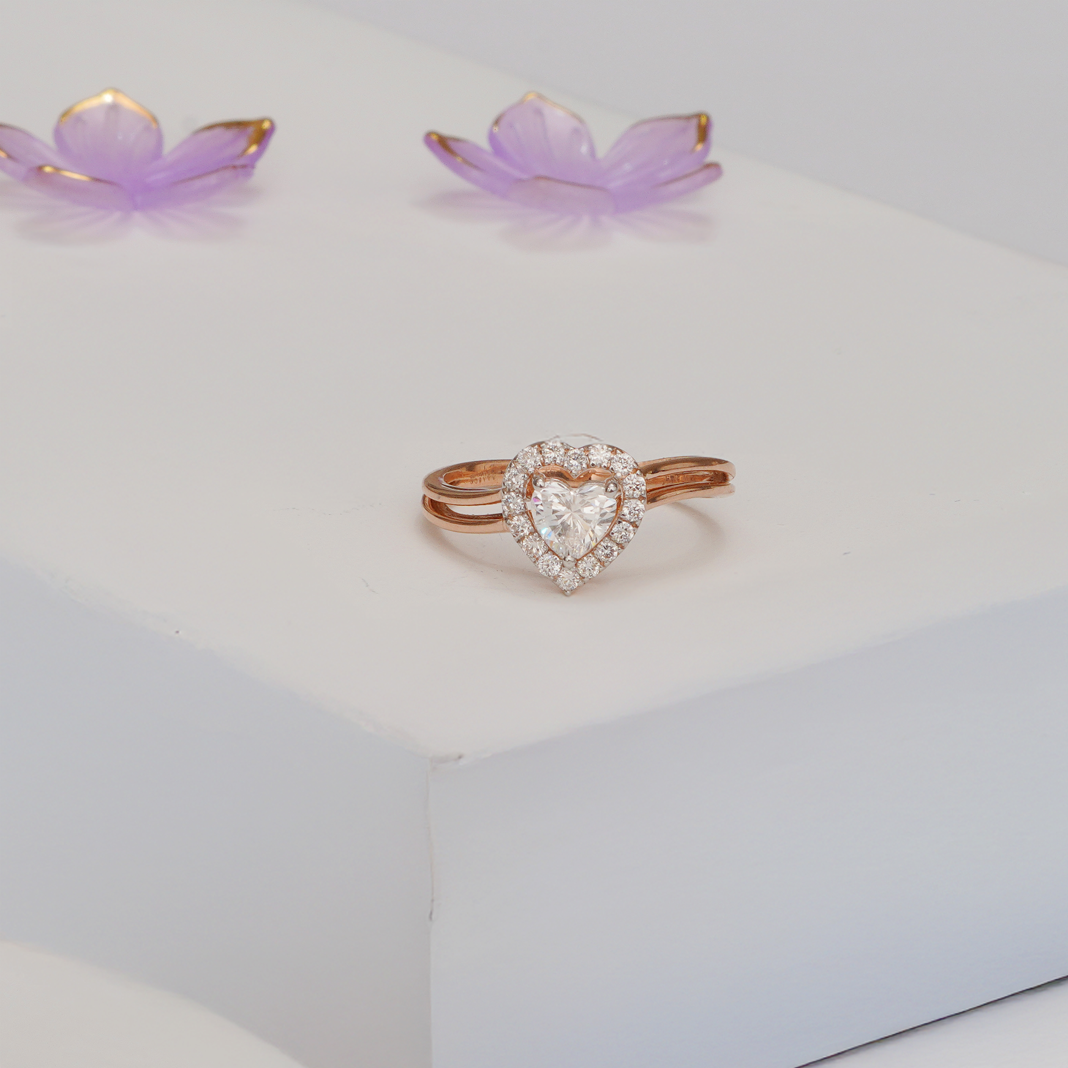 L’Amour d’Or Golden Heart Diamond Ring