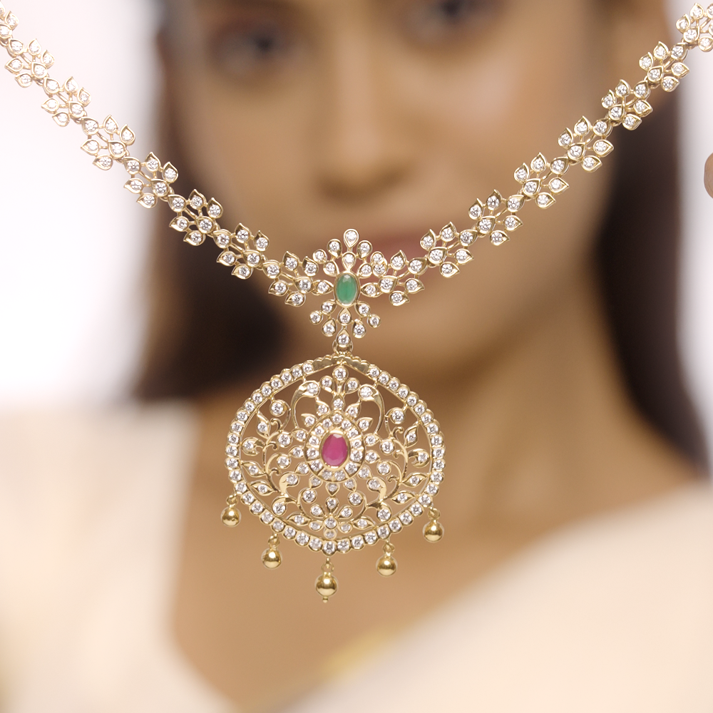Nadhi Diamond Necklace