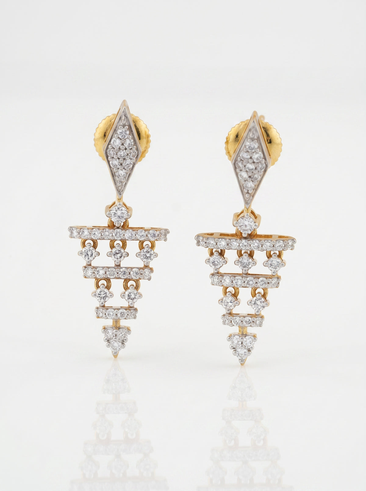 Vajranthea 9KT Gold Diamond Chandelier Drop Earrings – product image 4