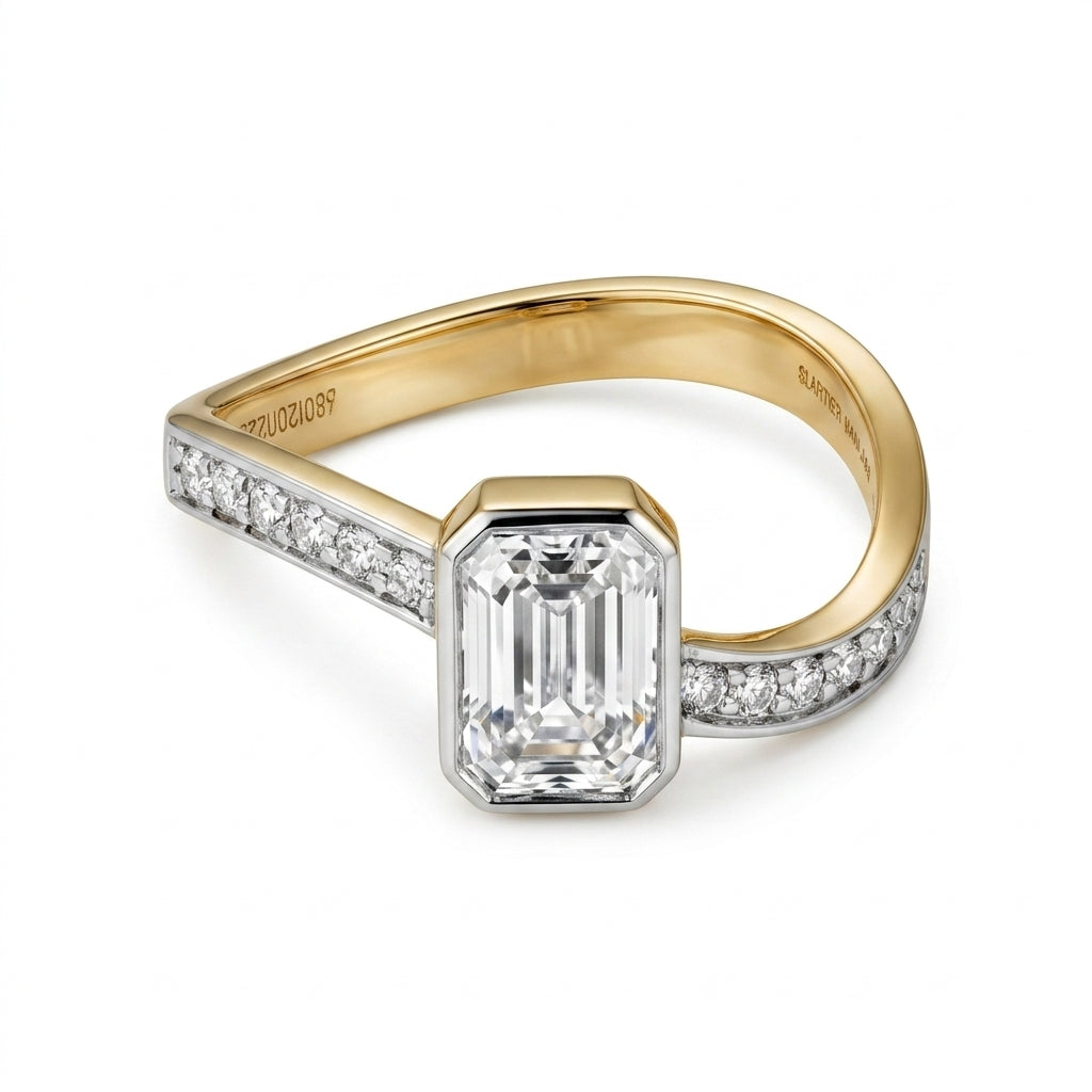 Aadhira Emerald Lab Grown Diamond Ring