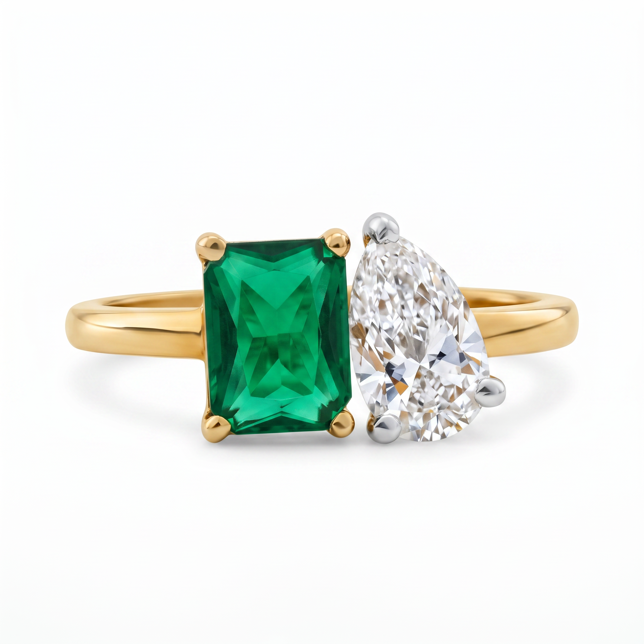 Emerald Cut Emerald & Pear Diamond Toi et Moi Ring