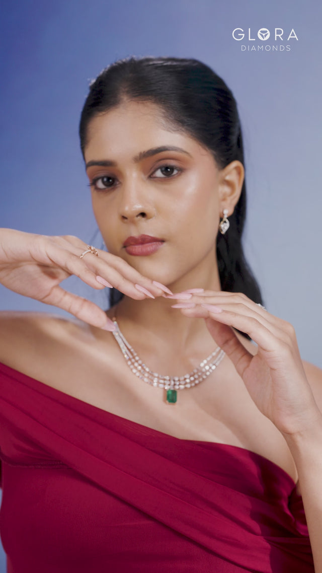 Modern jewellery in motion
