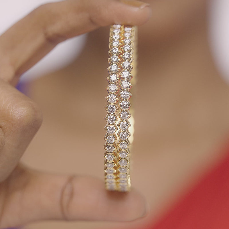 Varnam Closed Setting Bangle – product video