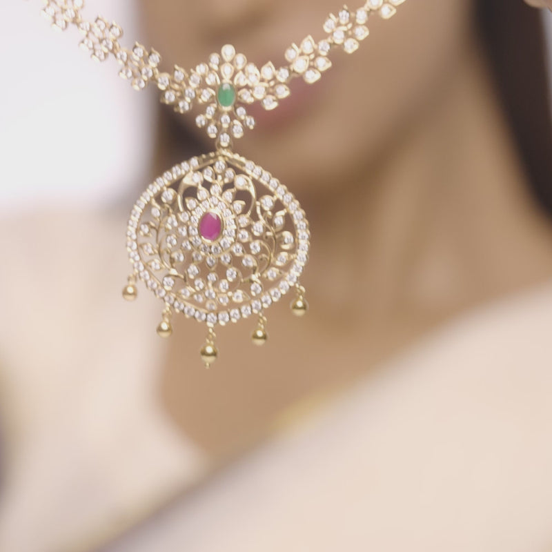 Nadhi Diamond Necklace – product video